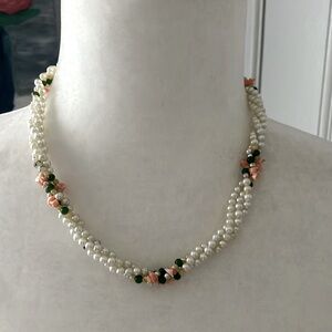 Pearl and coral twisted 3 strands vintage short necklace